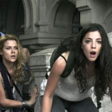 Olivia Thirlby, Rachel Taylor e Joel Kinnaman in una scena de L'ora nera