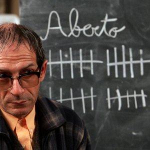 Aguasaltaspuntocom - un villaggio nella rete: una curiosa scena del film