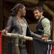 Terra Nova: Ashley Zukerman e Christine Adams nel doppio finale di stagione