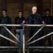 Terra Nova: Stephen Lang in una scena dell'episodio Within