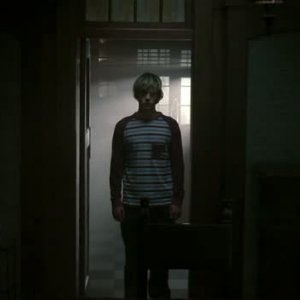 American Horror Story: Evan Peters nell'episodio Birth