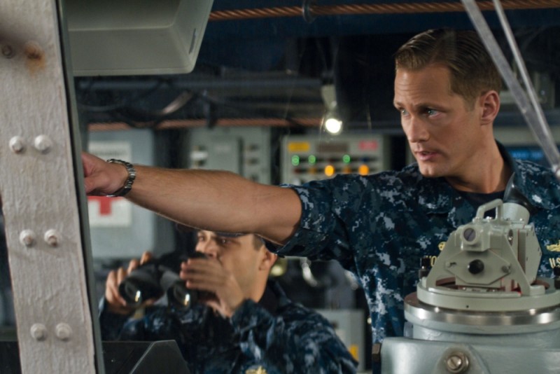Battleship Alexander Skarsgard Da Indicazioni In Una Scena Del Film 226355