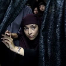 Il sentiero: Zrinka Cvitesic in una significativa scena del film