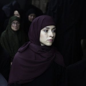 Il sentiero: Zrinka Cvitesic in una suggestiva scena tratta dal film