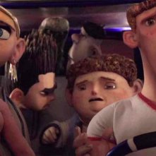 ParaNorman: Norman in fuga insieme ai suoi amici in una scena dell'avventuroso film d'animazione