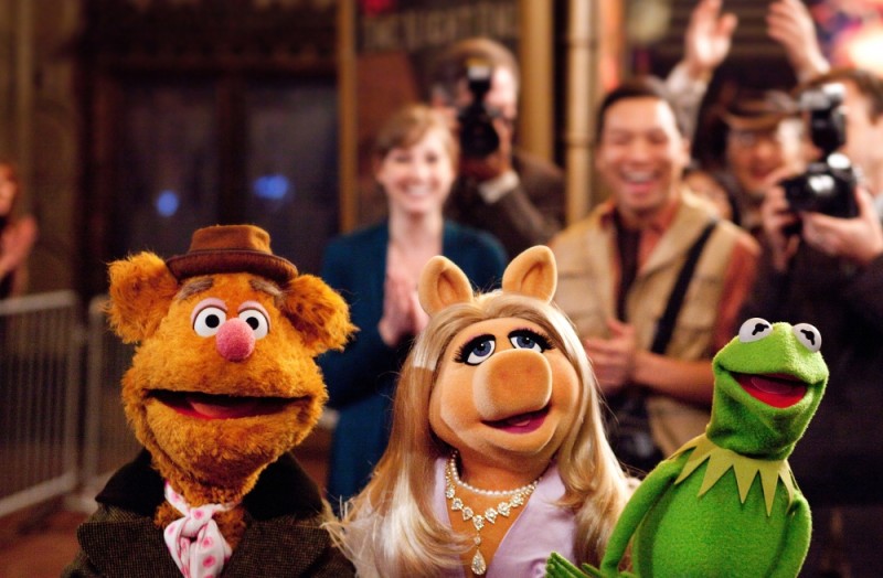 I Muppet Fozzie Bear Miss Piggy E Kermit In Una Scena Del Film 226547