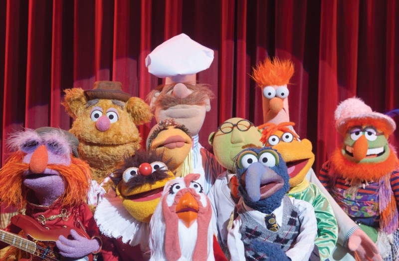 I Muppet Un Gruppetto Di Pupazzi Canterini Sul Palcoscenico In Una Scena Del Film 226580