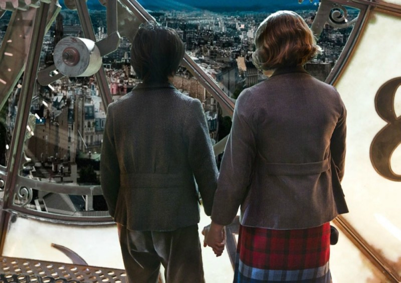 Asa Butterfield E Chloe Moretz Guardano Parigi Dall Alto In Una Scena Di Hugo Cabret 3D 226772