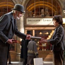 Christopher Lee Insieme Ad Asa Butterfield In Una Scena Di Hugo Cabret 3D 226711