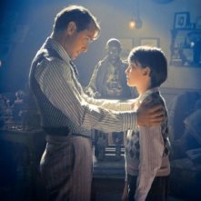 Jude Law Insieme Ad Asa Butterfield In Una Scena Di Hugo Cabret 3D 226704
