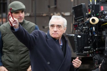 Martin Scorsese da indicazioni sul set di Hugo Cabret