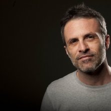 Un bel ritratto di Fabrizio Ferracane.