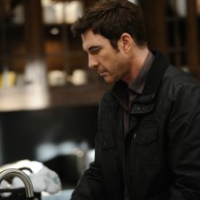 American Horror Story: Dylan McDermott nell'episodio Afterbirth