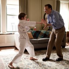 Tom Hanks con Thomas Horn in una scena di Molto forte, incredibilmente vicino