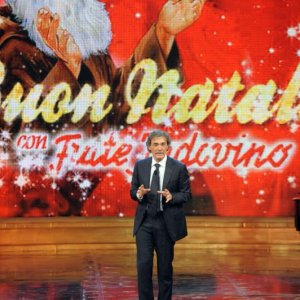 Massimo Giletti conduce Buon Natale con Frate Indovino nel 2011