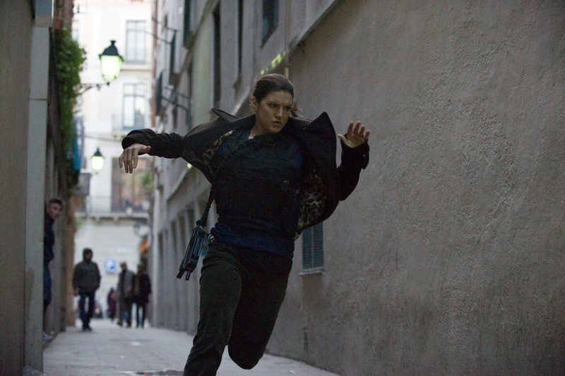 Gina Carano In Fuga In Una Scena Di Knockout Resa Dei Conti 227154