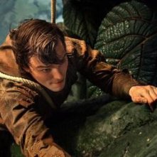 Nicholas Hoult Tenta La Scalata Per Raggiungere La Terra Dei Giganti Nel Fiabesco Jack The Giant Kil 227295