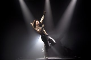 Tom Cruise fa la rockstar in Rock of Ages