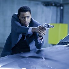 Michael Ealy in una scena del thriller fantascientifico Underworld: il risveglio 3D