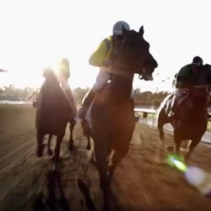 Luck: una scena del pilot della serie