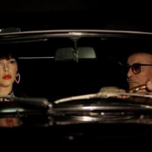 Pollyanna Mcintoch insieme a Ugo Bianchi in una scena del film Noise Matters