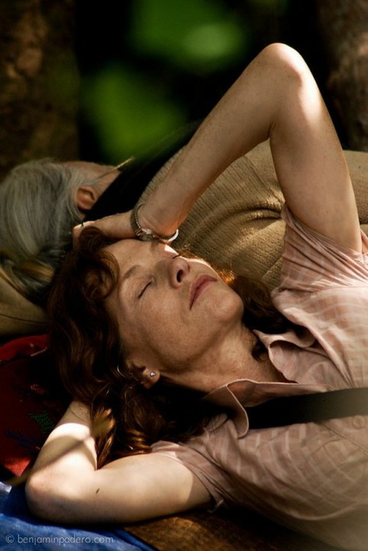 Captive Isabelle Huppert Si Riposa In Una Scena Del Film 227591