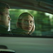 Fringe: Anna Torv e Joshua Jackson nell'episodio Back to Where You've Never Been