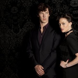 Sherlock: Benedict Cumberbatch e Lara Pulver nell'episodio A Scandal in Belgravia