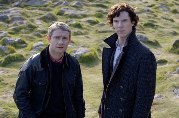 Sherlock: Martin Freeman e Benedict Cumberbatch nell'episodio The Hounds of Baskerville