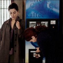 Dictado: Bárbara Lennie e Nora Navas in una scena del film