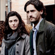 Dictado: Juan Diego Botto insieme a Bárbara Lennie in una scena del film