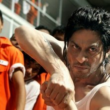 Don - The King is Back: Shahrukh Khan in una scena del film