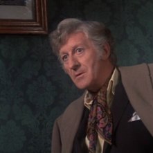 La casa che grondava sangue: Jon Pertwee in una scena del film