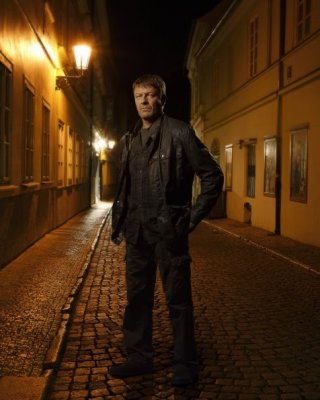 Missing: Sean Bean è Paul Winstone