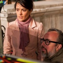 Salma Hayek insieme ad Alex de la Iglesia sul set de La chispa de la vida