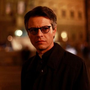 Stefano Pesce in una scena della misteriosa miniserie di Canale 5 Il Tredicesimo Apostolo