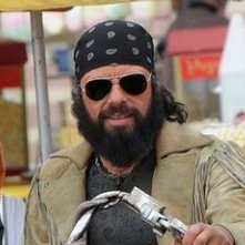 Jemaine Clement nei panni del villain Boris sul set di Men in Black 3
