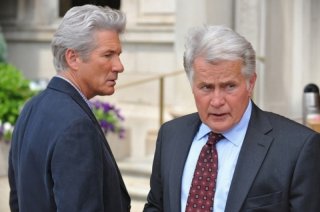 Richard Gere e Martin Sheen in una scena del thriller The Double