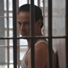 The Double: Stephen Moyer dietro le sbarre in una scena del thriller