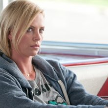 Young Adult Charlize Theron In Un Immagine Tratta Dal Film 228168
