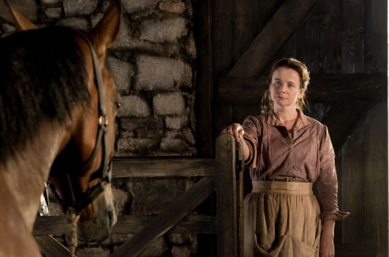 Emily Watson In Una Scena Di War Horse Con Il Cavallo Joey 228311
