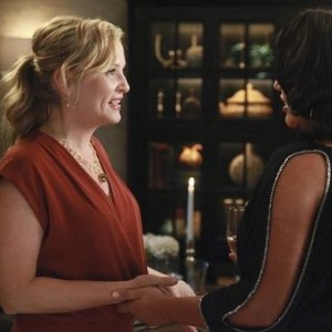 Grey's Anatomy: Jessica Capshaw e Sara Ramirez nell'episodio Love, Loss and Legacy