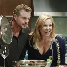 Grey's Anatomy: Jessica Capshaw ed Eric Dane in una scena dell'episodio Poker Face