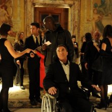 Intouchables: François Cluzet e Omar Sy in una scena del film