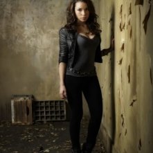 The Secret Circle: Jessica Parker Kennedy in una nuova foto promozionale della serie