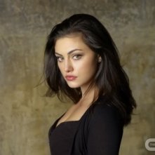 The Secret Circle: Phoebe Tonkin in una nuova foto promozionale della serie