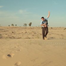 Dubai Flamingo: una sequenza del film