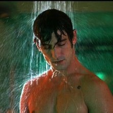 Marco Foschi in una scena del film Sleeping Around