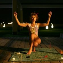 Sleeping Around: Francesca Faiella in una scena del film