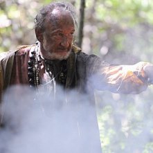 Hawaii Five-0: Robert Englund in una scena dell'episodio Ka Iwi Kapu